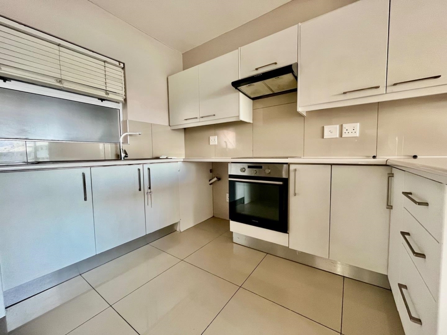 3 Bedroom Property for Sale in Wynberg Upper Western Cape